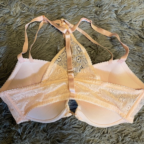 ❌SOLD❌Victoria’s Secret Bombshell Bra - Picture 4 of 4